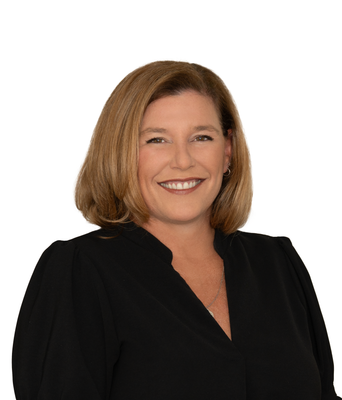 Portrait of Kristen Thomas, REALTOR®.